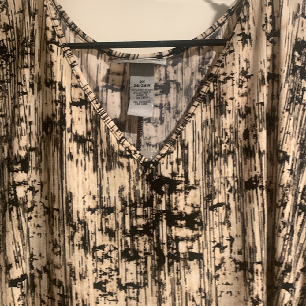 🖤🤎Black and Cream Printed Tank Top🤎🖤 - Picture 3 of 9